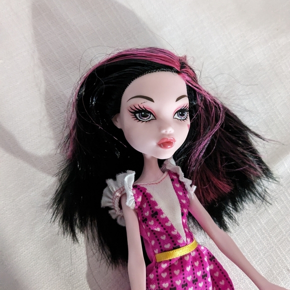 Monster High DracuLaura Doll 2008 Mattel Budget Basic - Picture 6 of 6